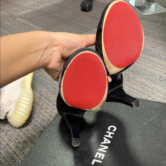 Gorgeous Chanel Heels - Picture 6 of 9